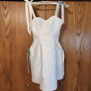 Davids Bridal Size 6 Short Pocketed Dress